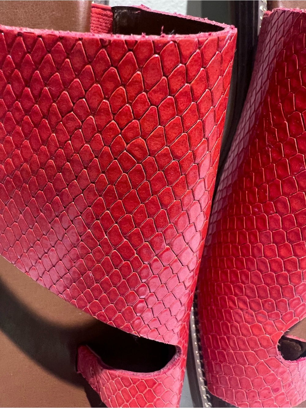 Franco Sarto Gem Red Snake Embossed Leather Toe Ring Slide Sandals Size 11M NWOT - Picture 4 of 7